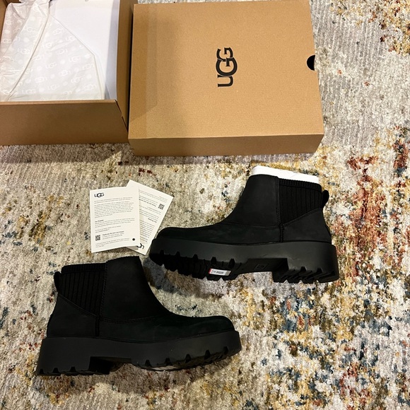 Ugg Black Ballard Chelsea Boot Suede - Picture 2 of 8